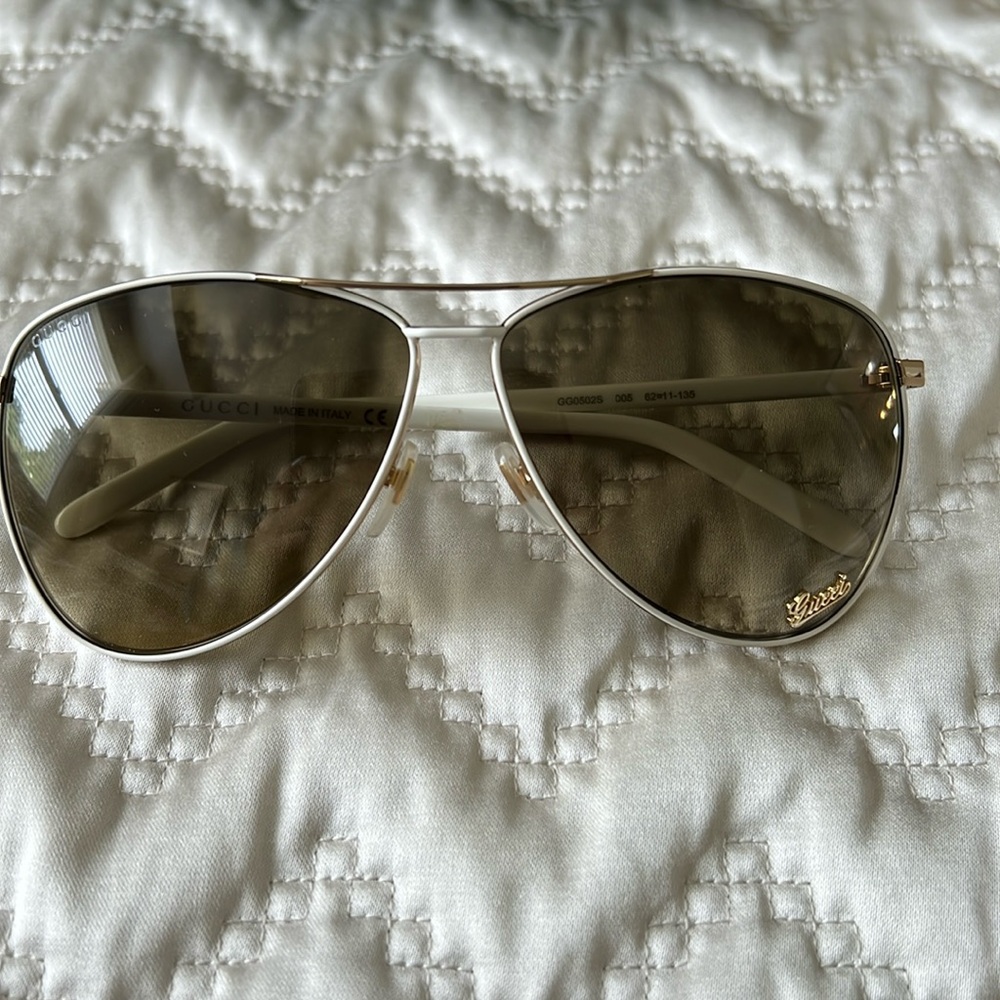 Gucci women’s white and gold aviators   Brand new with tags